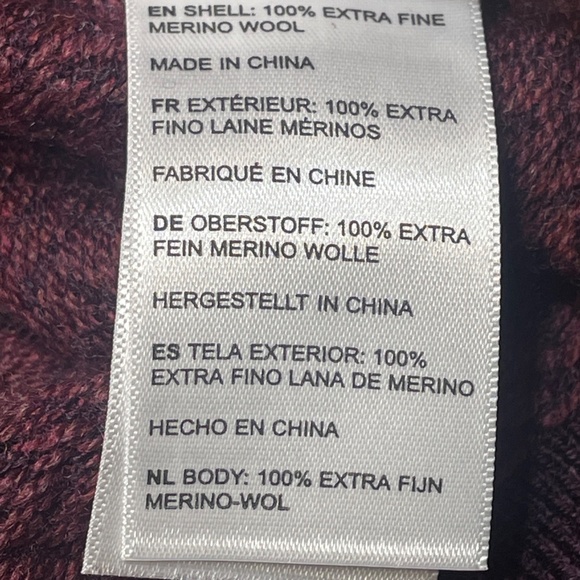 Untuckit 100% Merino Wool Button Collar Sweater Large Mulberry Color Crosshatch - Picture 8 of 14